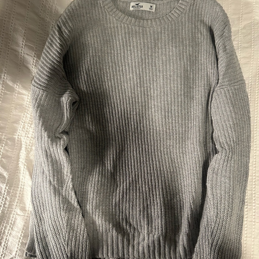 Hollister Women’s Gray Sweater